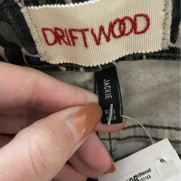 Driftwood NWT Jackie Animal Print Skinny Jeans Mob Wife - Picture 6 of 10